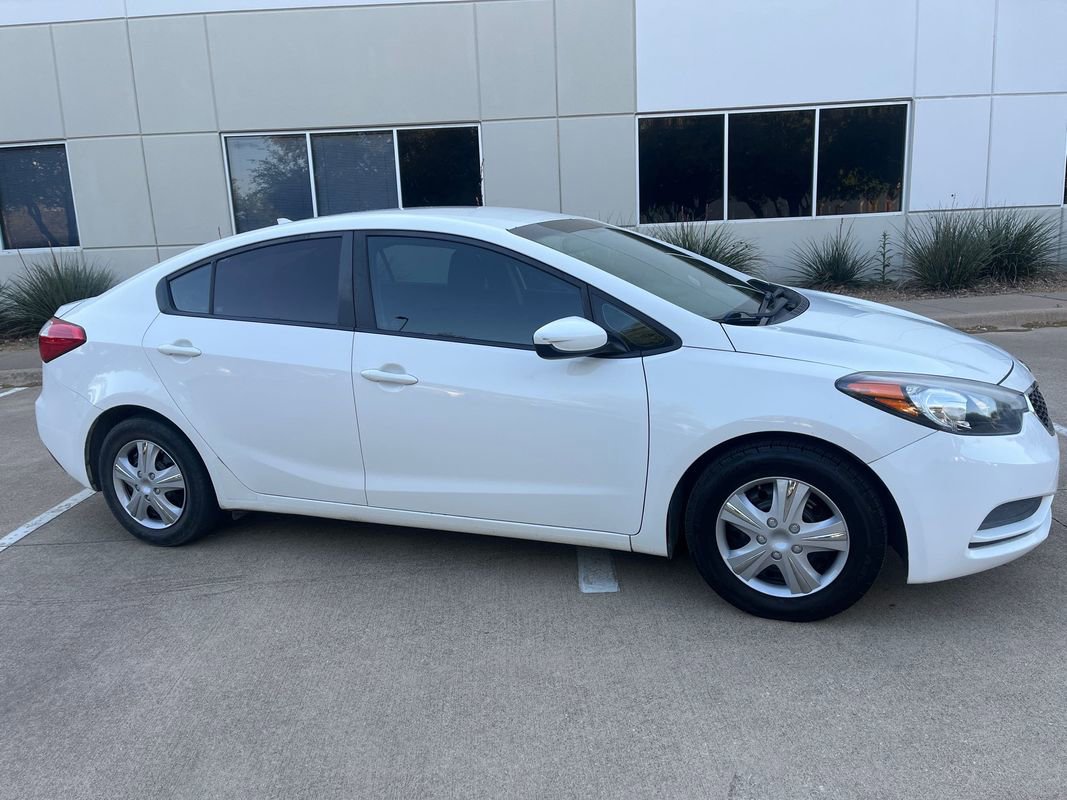 Used 2016 Kia Forte LX image 11
