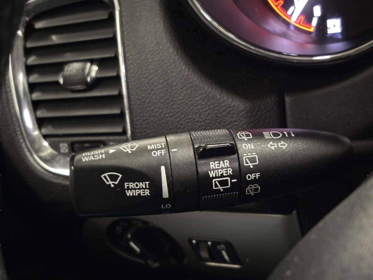 Used 2018 Dodge Durango AWD w/ Skid Plate Group image 31