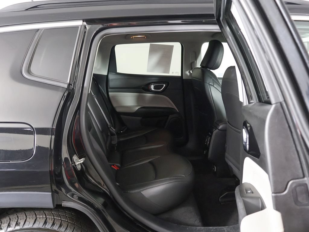 Used 2022 Jeep Compass Limited AWD/4WD image 31