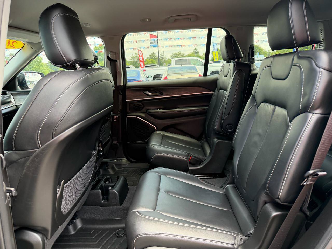 Used 2021 Jeep Grand Cherokee L Limited AWD/4WD image 18