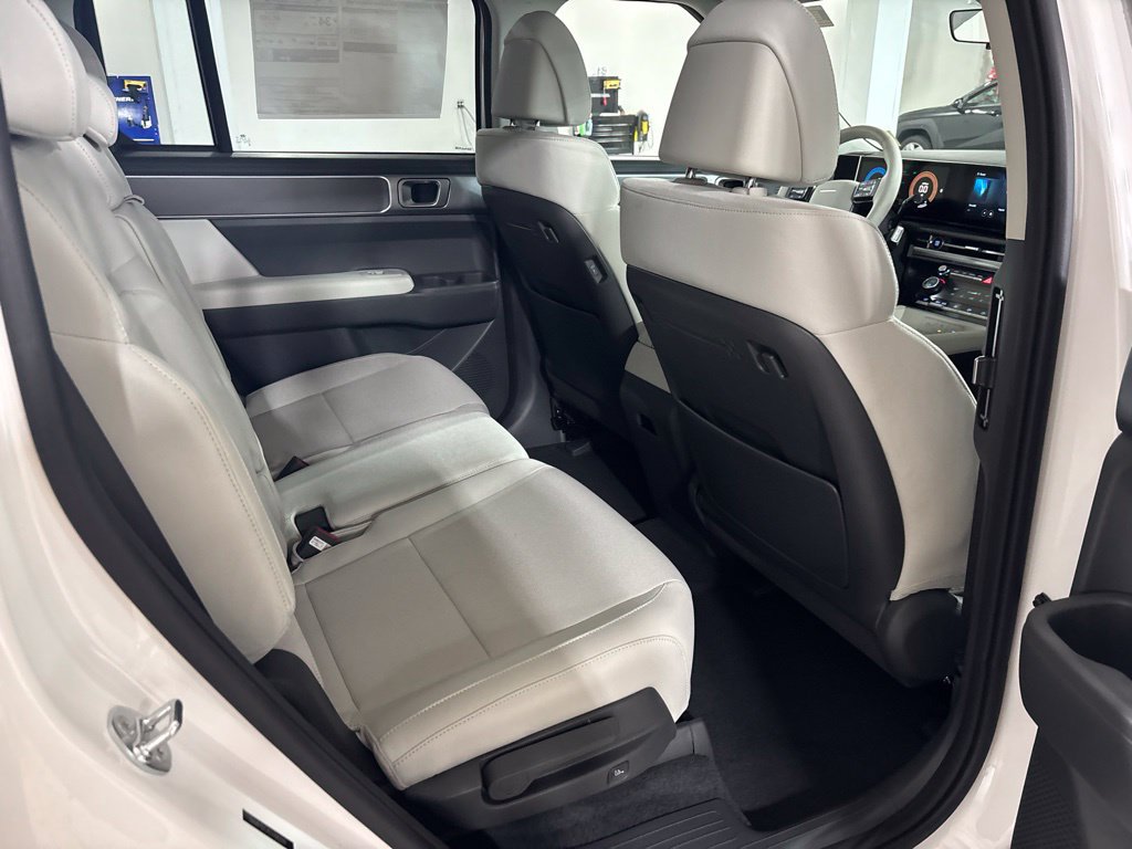 New 2026 Hyundai Santa Fe SE AWD/4WD image 15