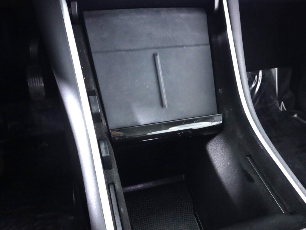 Used 2020 Tesla Model Y Long Range image 26