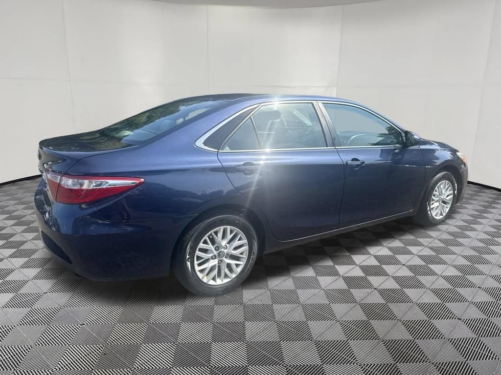 Used 2017 Toyota Camry LE FWD image 11