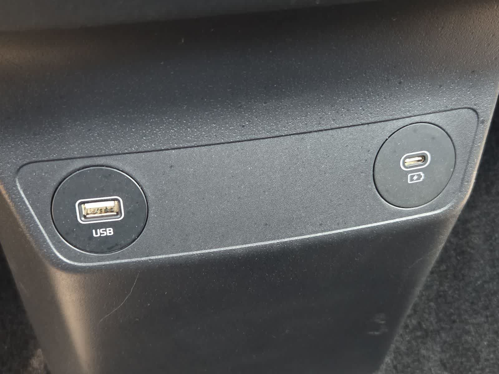 Used 2023 Kia EV6 Wind w/ Wind Technology Package AWD/4WD image 31