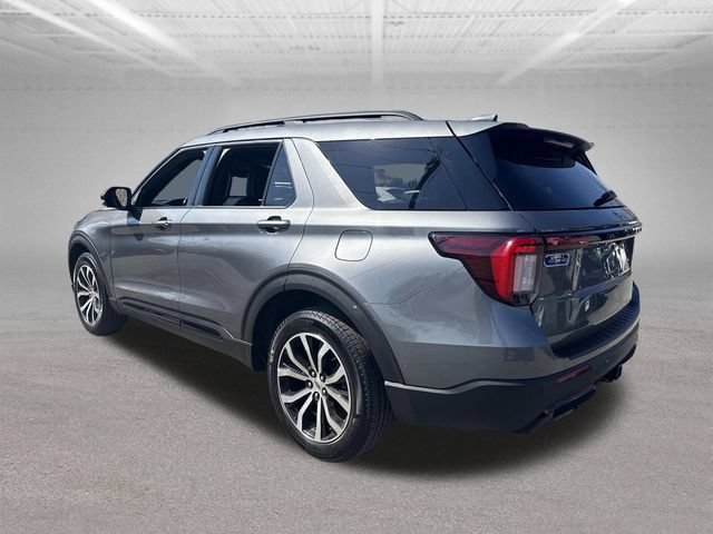 Used 2025 Ford Explorer ST-Line AWD/4WD image 11