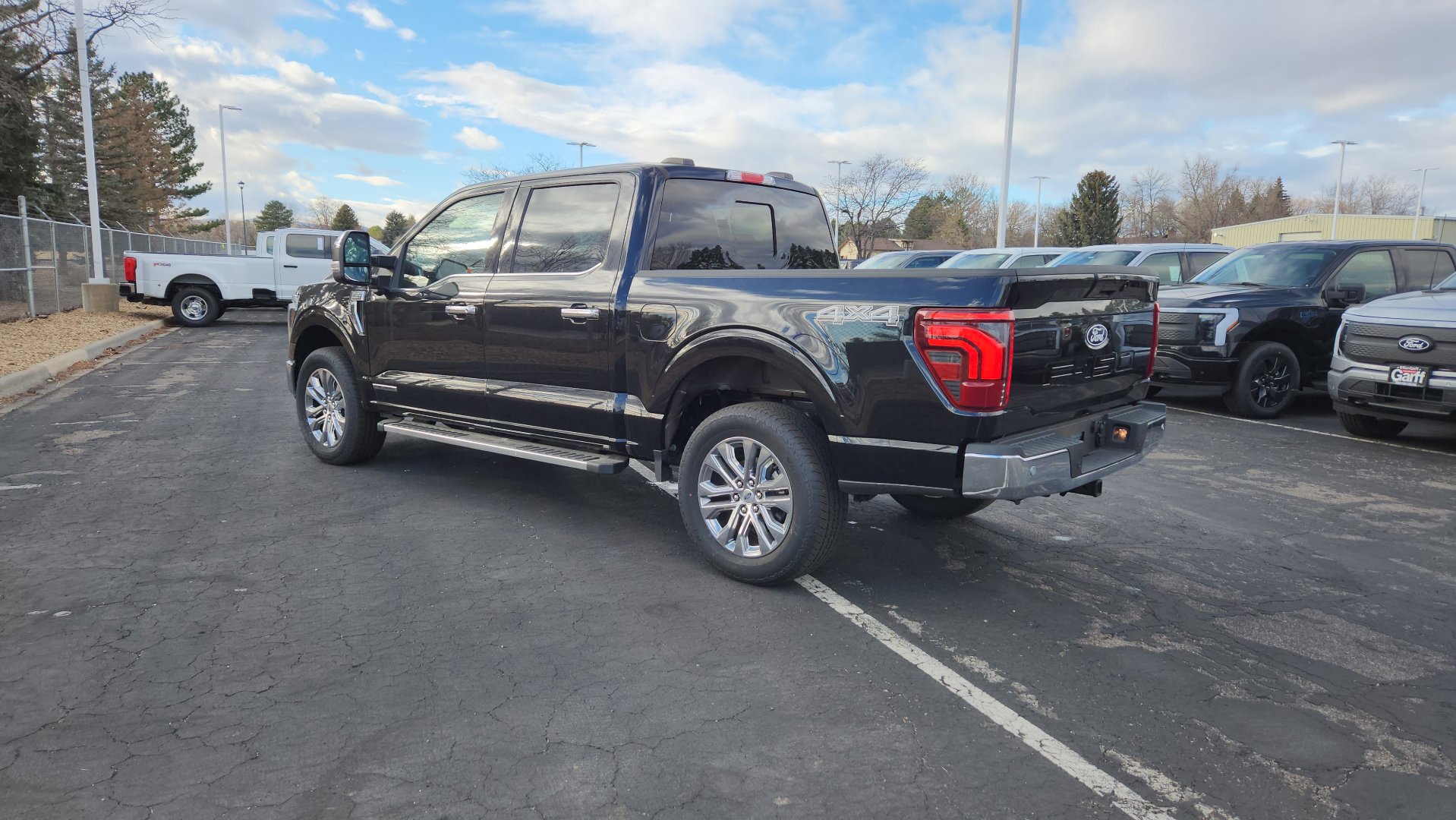 New 2025 Ford F150 Lariat w/ Equipment Group 501A Mid image 9