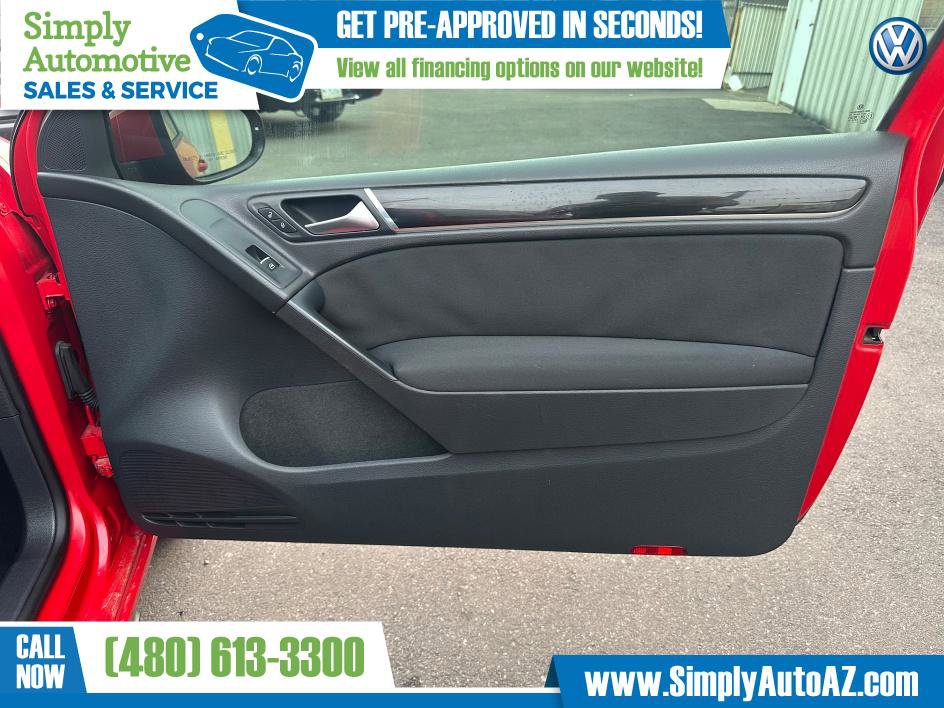 Used 2010 Volkswagen GTI 2-Door image 18