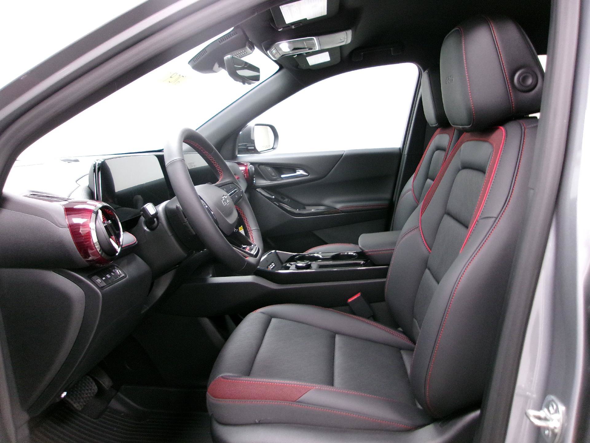 New 2027 Chevrolet Equinox RS w/ Safety and Technology Package AWD/4WD image 8