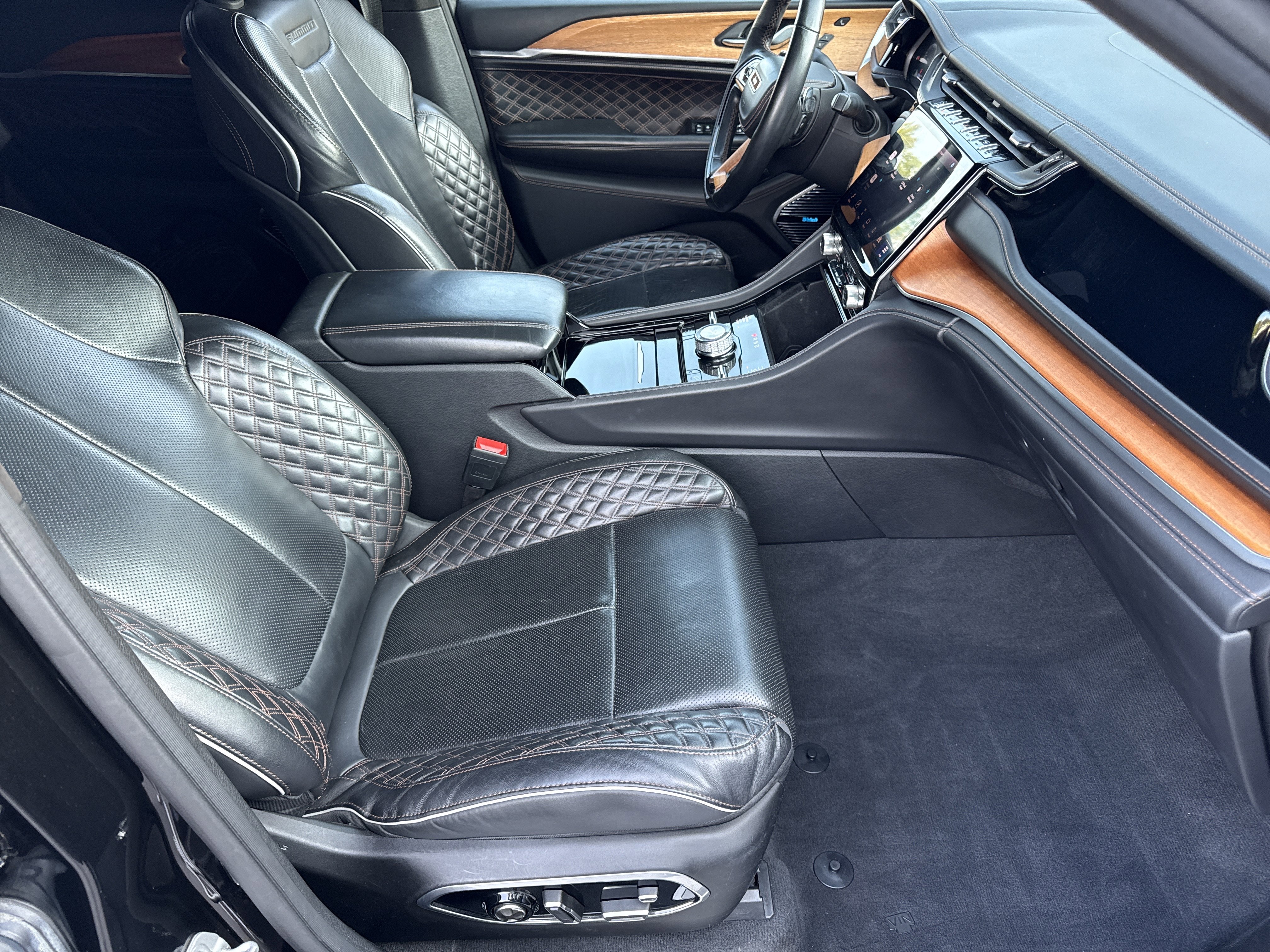 Used 2022 Jeep Grand Cherokee Summit image 15