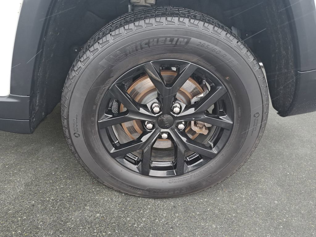 Certified 2024 Jeep Grand Cherokee L Laredo AWD/4WD image 36