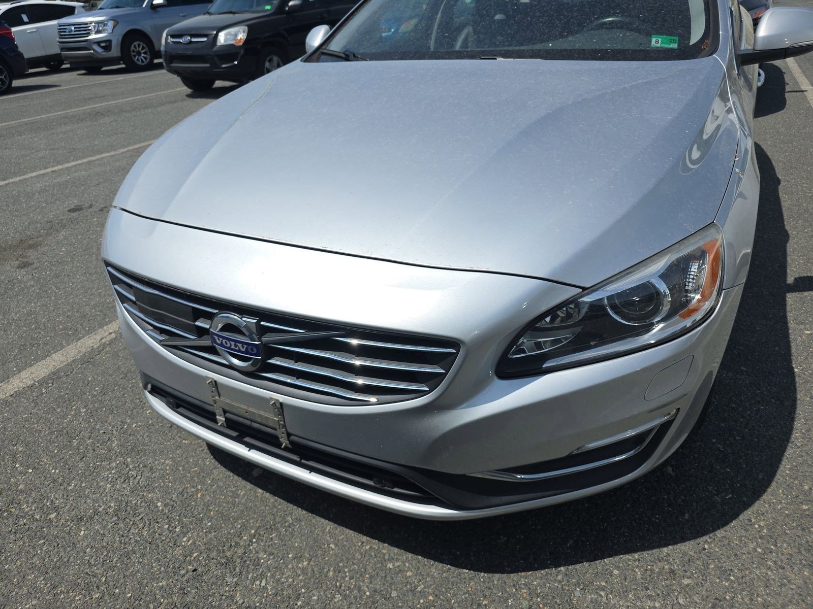 Used 2016 Volvo V60 T5 Platinum w/ Climate Package FWD image 2