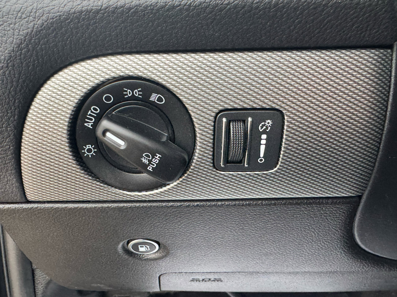 Used 2018 Dodge Durango GT w/ Blacktop Package image 29