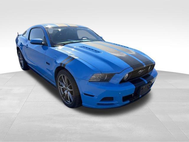 Used 2014 Ford Mustang GT Premium w/ Brembo Brake Package RWD image 2