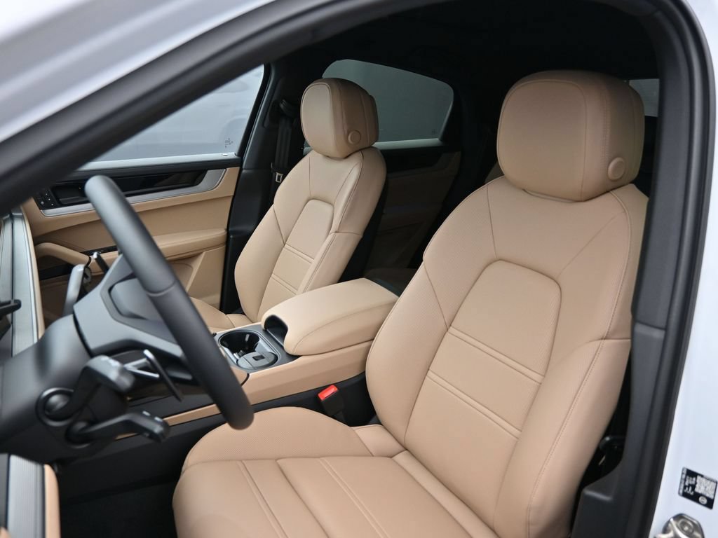 New 2026 Porsche Cayenne S AWD/4WD image 5