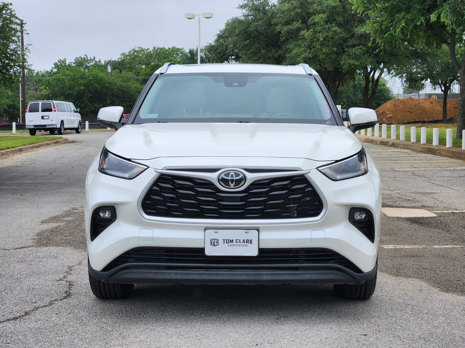 Used 2021 Toyota Highlander XLE FWD image 32
