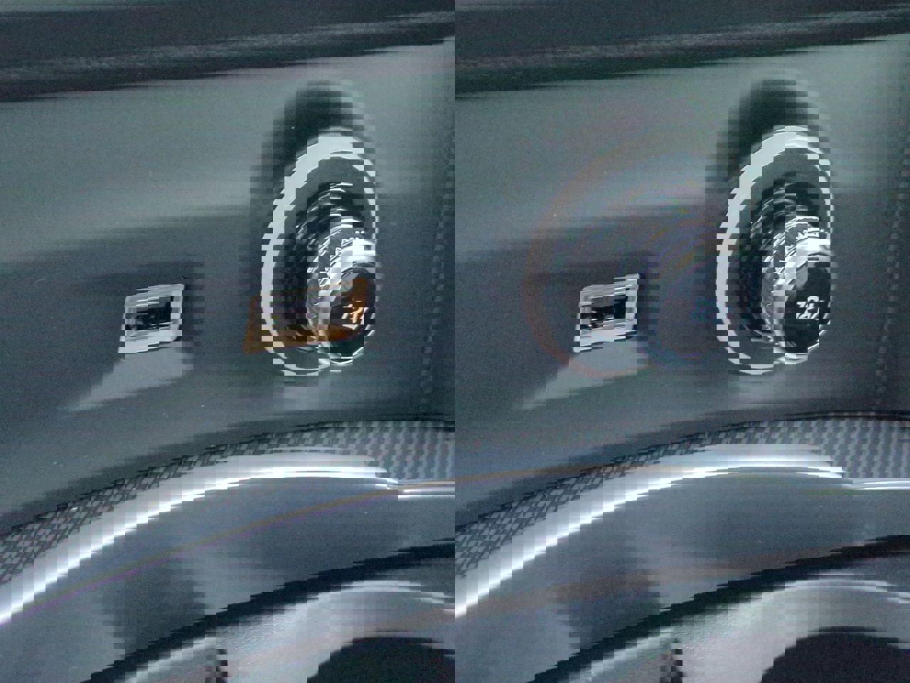 New 2025 Alfa Romeo Stelvio Sprint w/ Convenience Package image 23