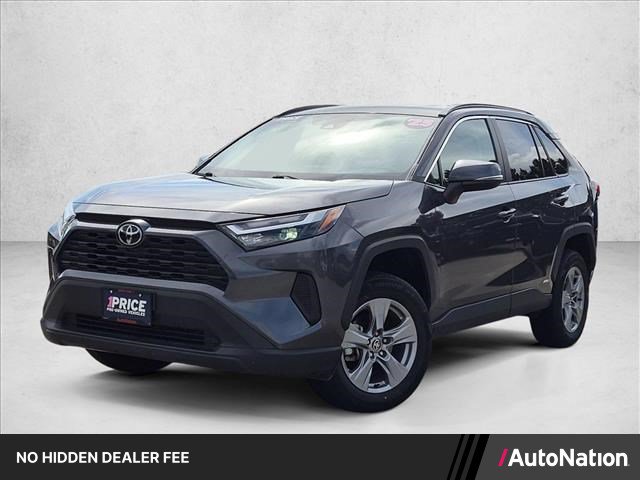 Used 2025 Toyota RAV4 XLE AWD/4WD image 1
