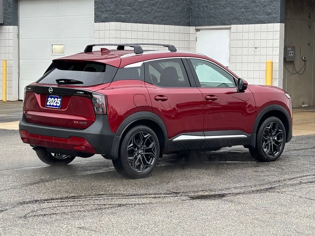 Used 2025 Nissan Kicks SR w/ SR Premium Package AWD/4WD image 4