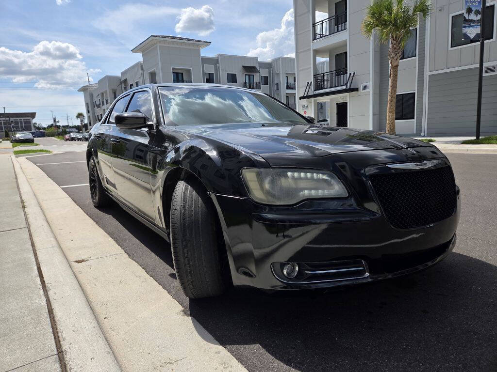 Used 2014 Chrysler 300 S RWD image 4
