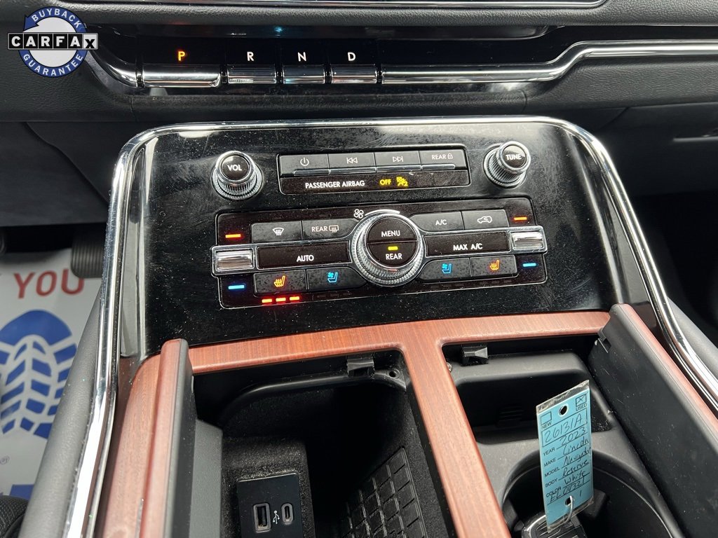 Used 2023 Lincoln Navigator Reserve image 16