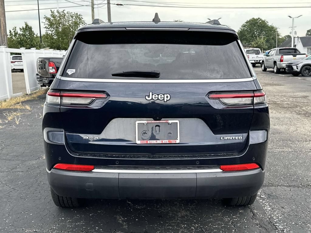 Used 2023 Jeep Grand Cherokee L Limited AWD/4WD image 5