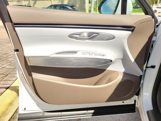 New 2027 Genesis Electrified GV70 AWD/4WD image 11