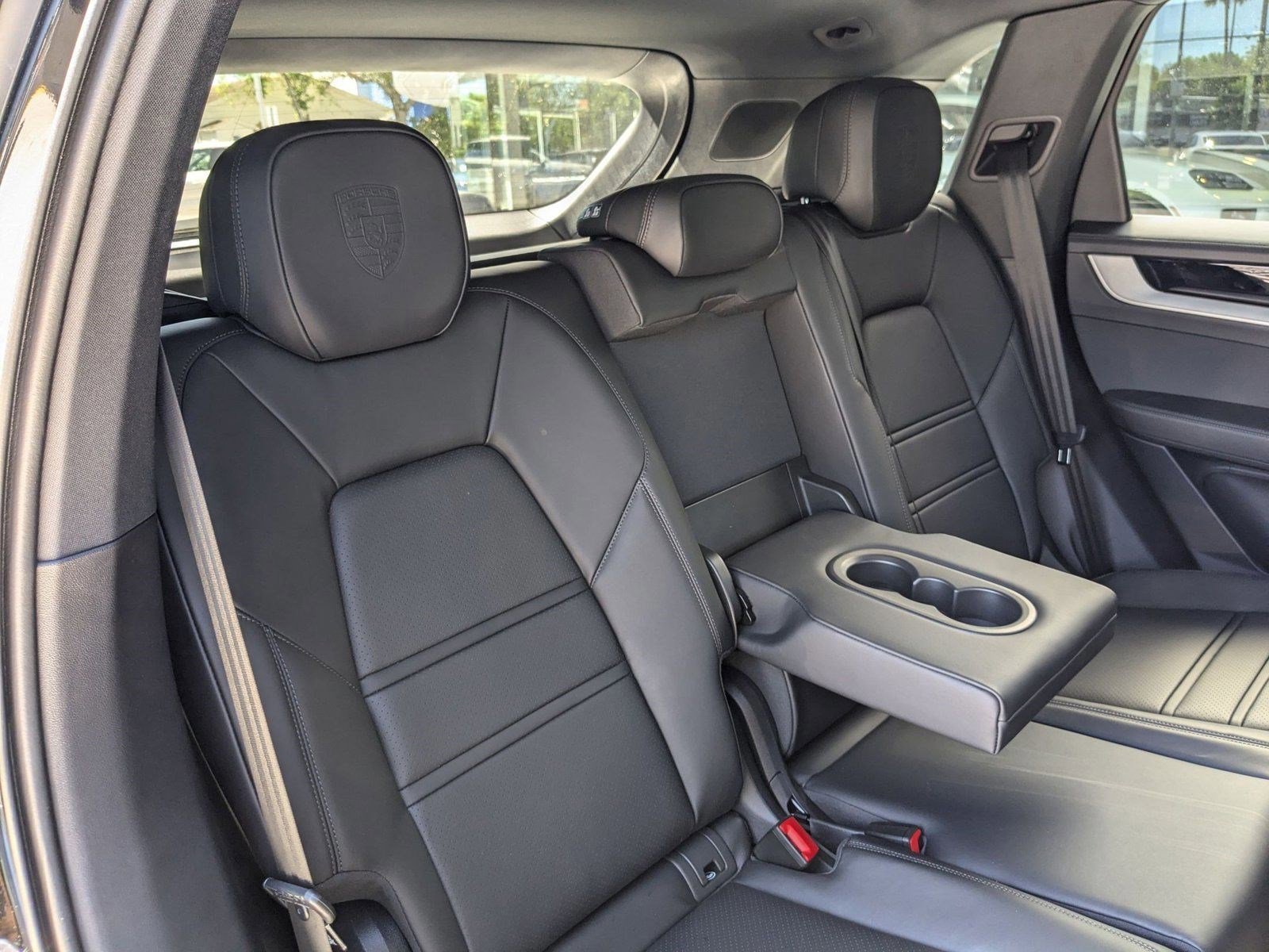 Certified 2025 Porsche Cayenne image 23