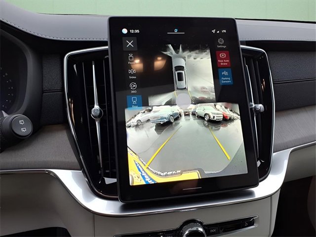 New 2026 Volvo XC90 B6 Ultra image 19