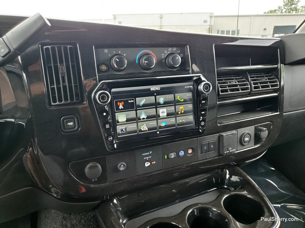Used 2021 GMC Savana 3500 LS w/ Chrome Appearance Package RWD image 54