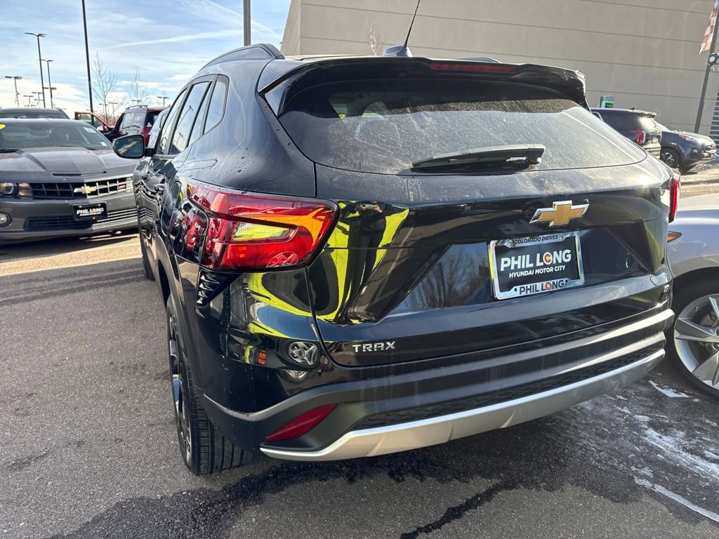 Used 2024 Chevrolet Trax LT image 14