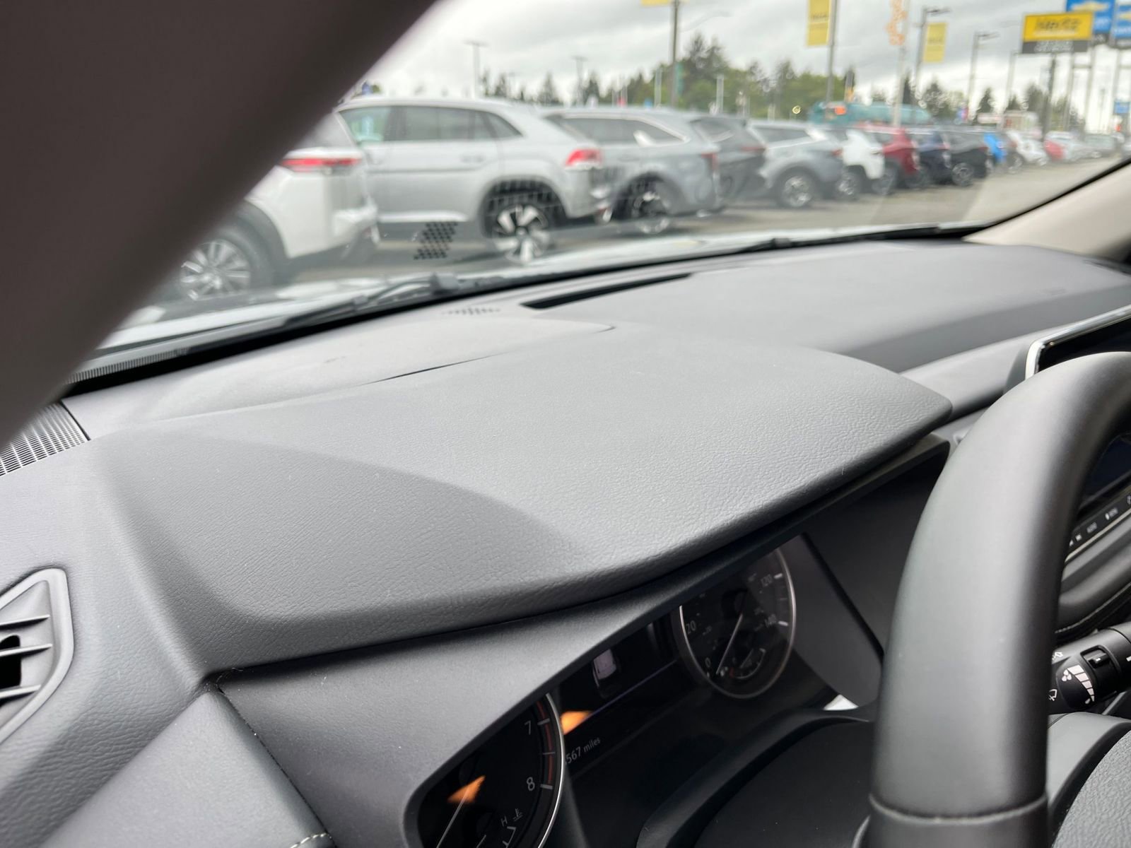 Used 2025 Nissan Rogue SV FWD image 36
