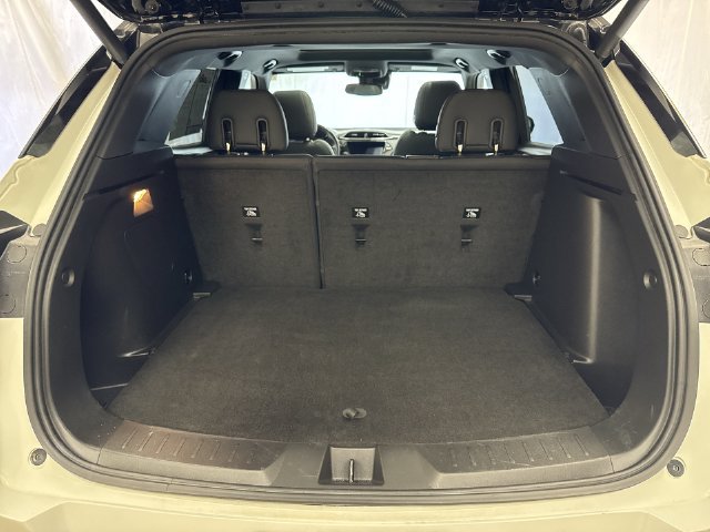 Certified 2022 Chevrolet TrailBlazer RS w/ Sun and Liftgate Package AWD/4WD image 25