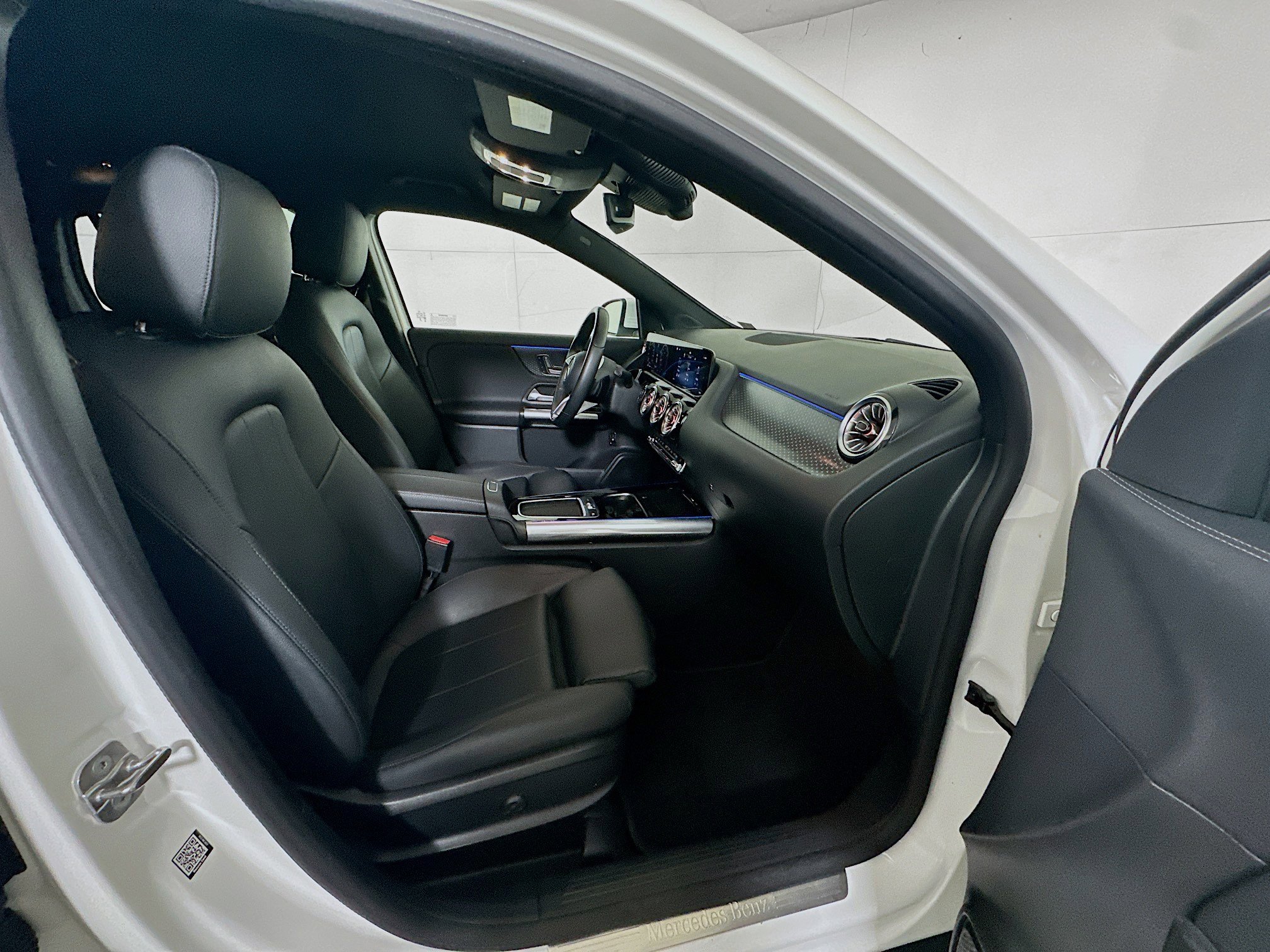 Used 2025 Mercedes-Benz GLA 250 image 30