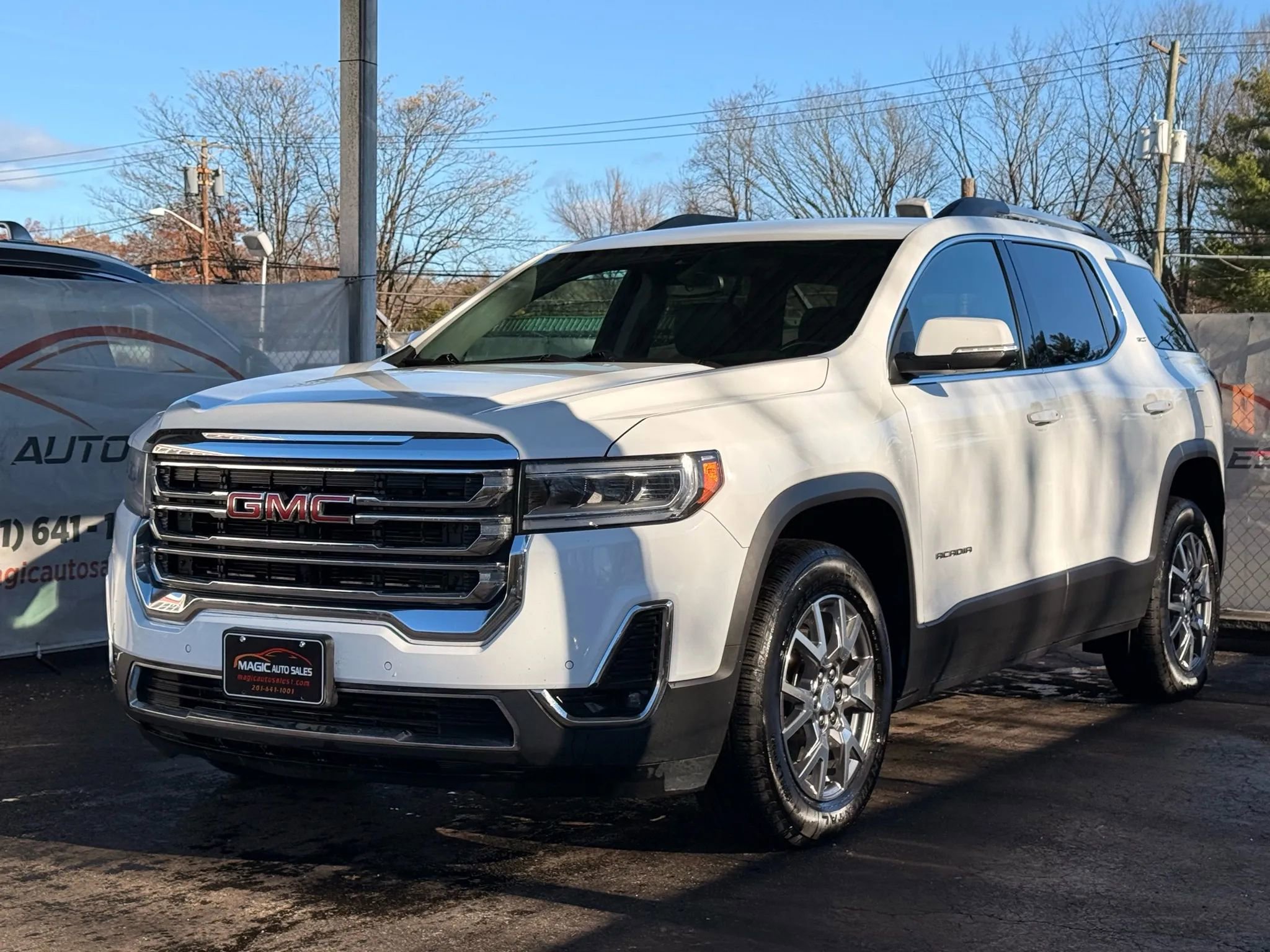 Used 2022 GMC Acadia SLT w/ LPO, Floor Liner Package image 51