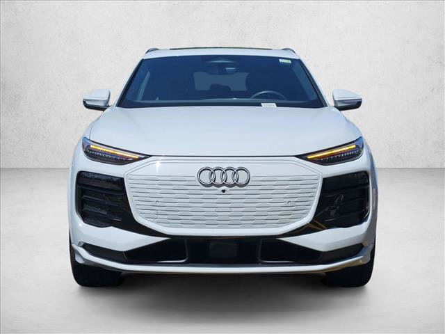 Used 2025 Audi Q6 e-tron Premium Plus w/ Premium Plus AWD/4WD image 2