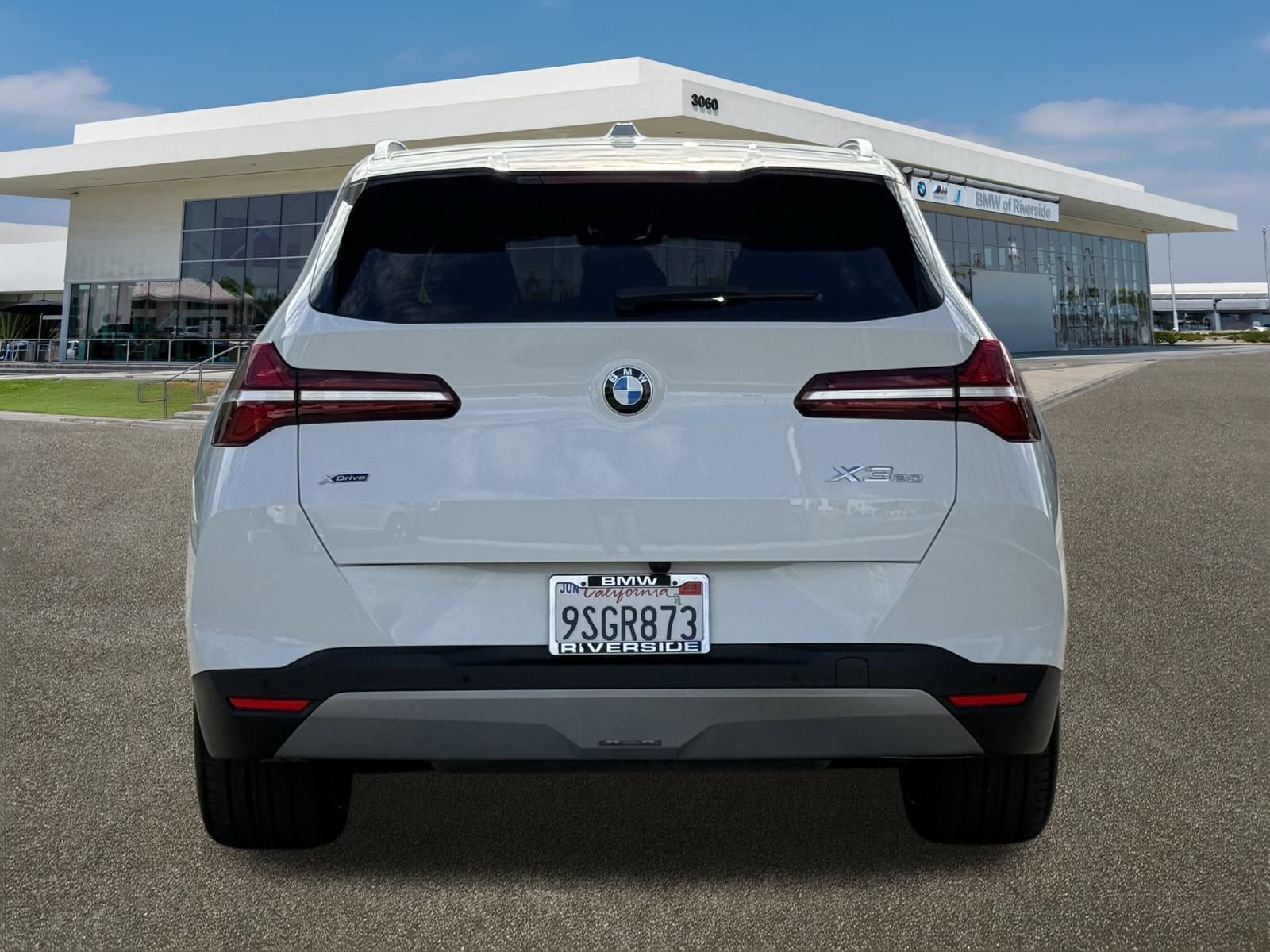 Used 2025 BMW X3 xDrive30i w/ Premium Package image 9