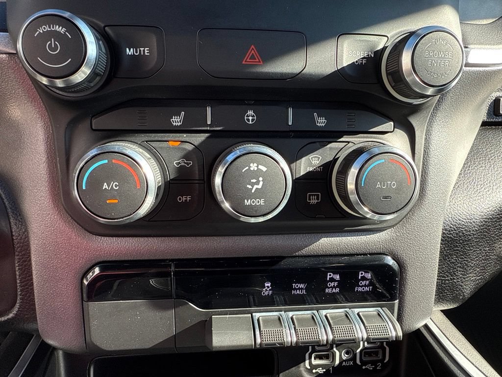 Used 2023 RAM 1500 Big Horn AWD/4WD image 33