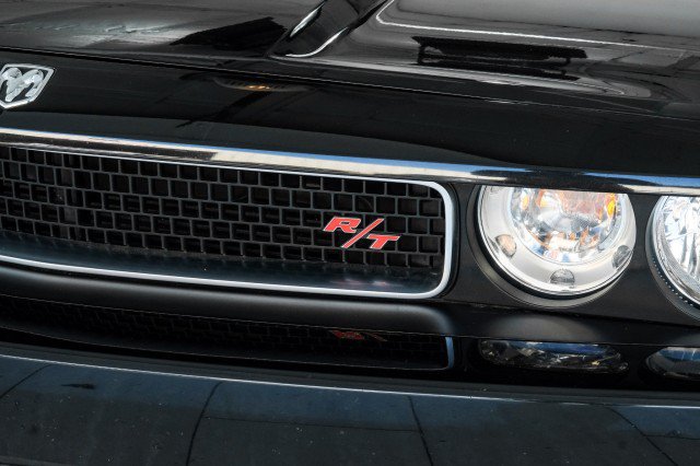 Used 2009 Dodge Challenger R/T RWD image 36
