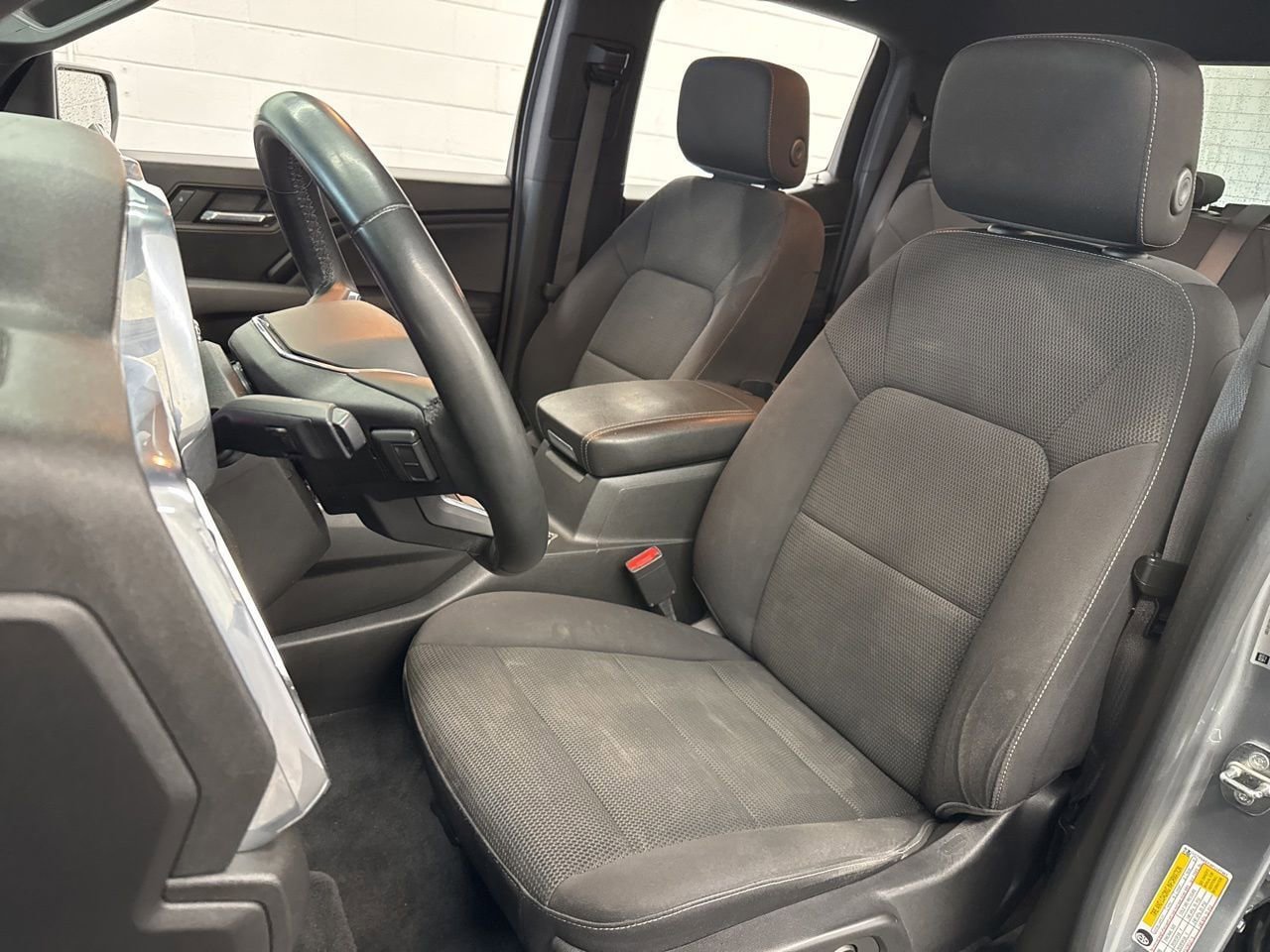 Used 2023 GMC Canyon Elevation w/ Convenience Package AWD/4WD image 14