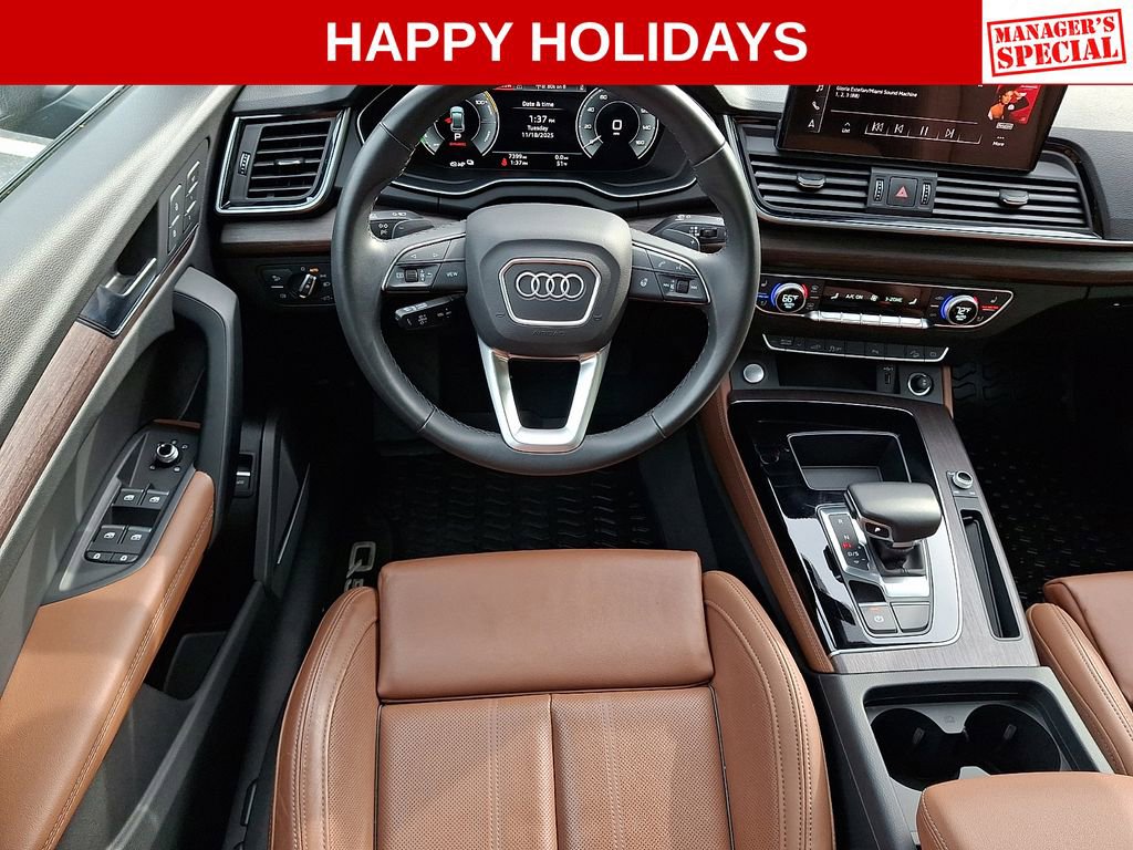 Used 2024 Audi Q5 e Premium Plus w/ Premium Plus Package image 12
