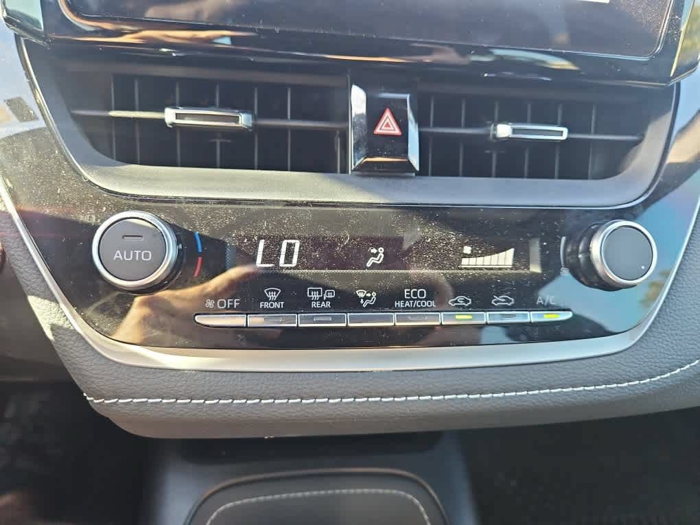 Used 2023 Toyota Corolla SE FWD image 17