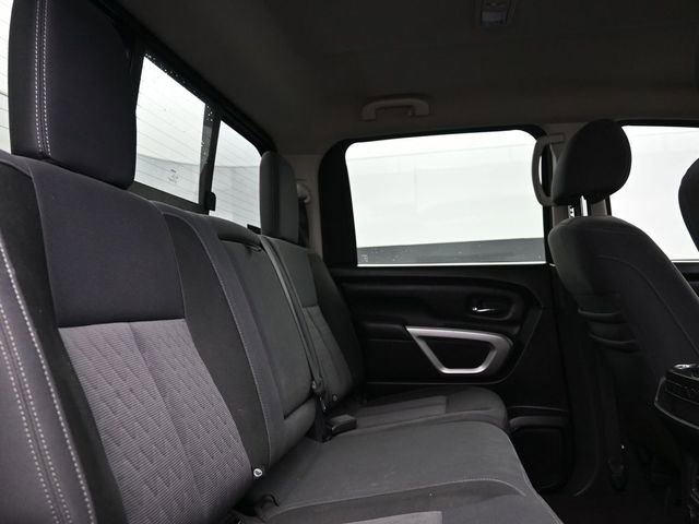 Used 2021 Nissan Titan SV w/ SV Convenience Package RWD image 27