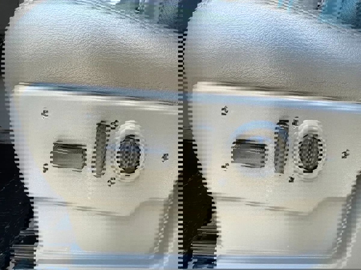 Used 2007 Chevrolet Silverado 3500 LT w/ Heavy-Duty Power Package image 15