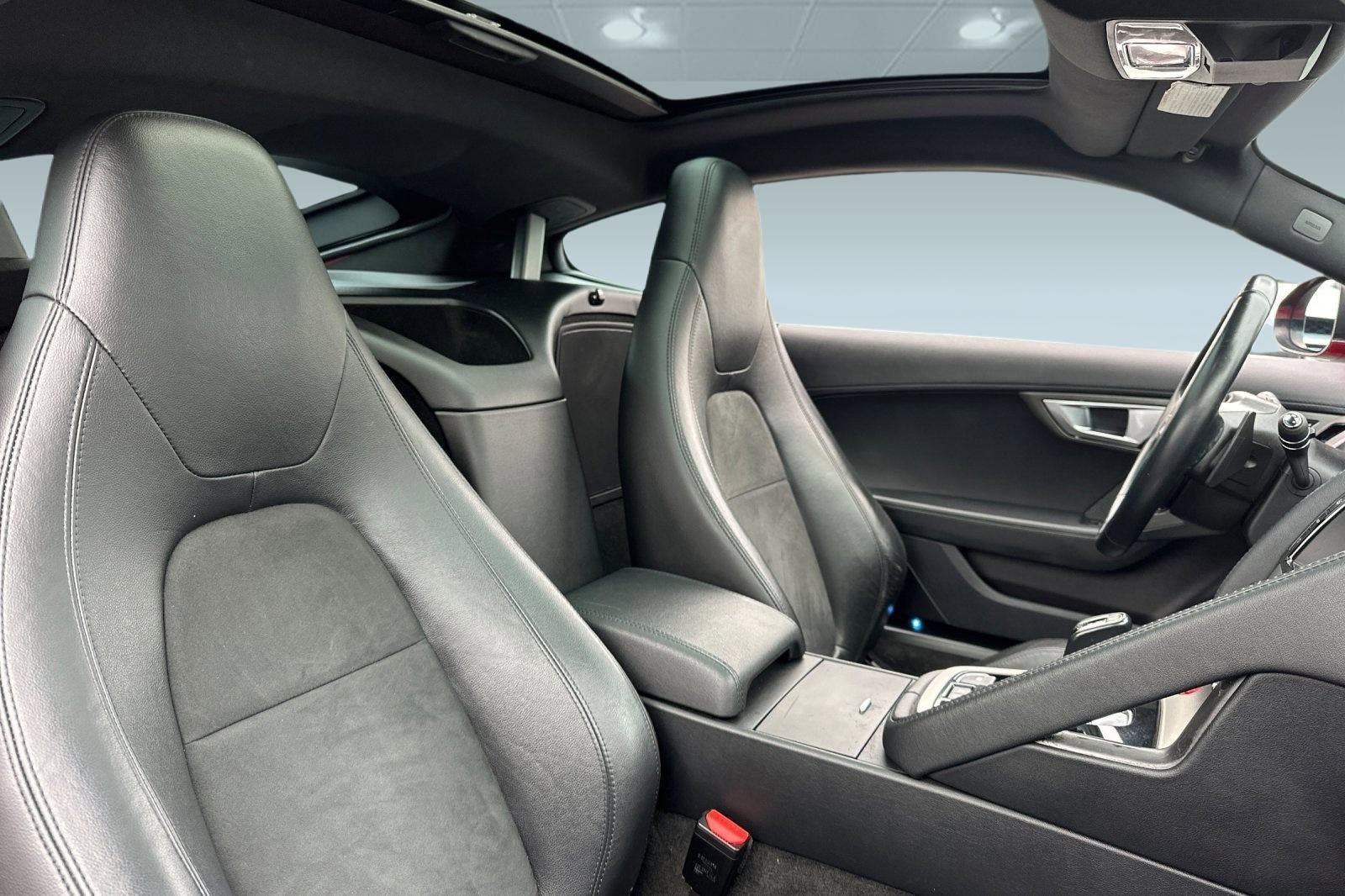 Used 2015 Jaguar F-TYPE Coupe image 25