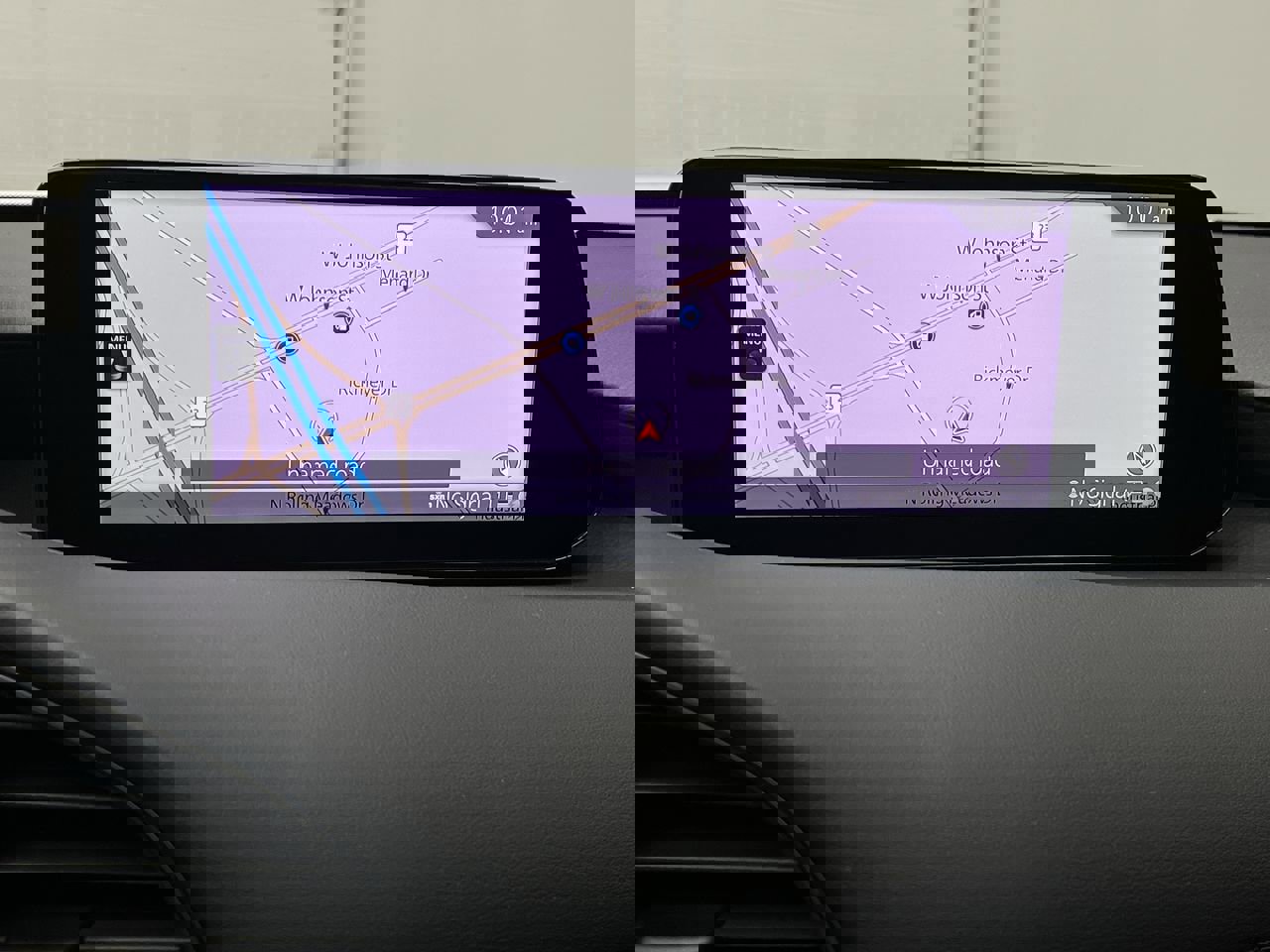 New 2025 MAZDA MAZDA3 Hatchback w/Premium Plus Pkg image 5