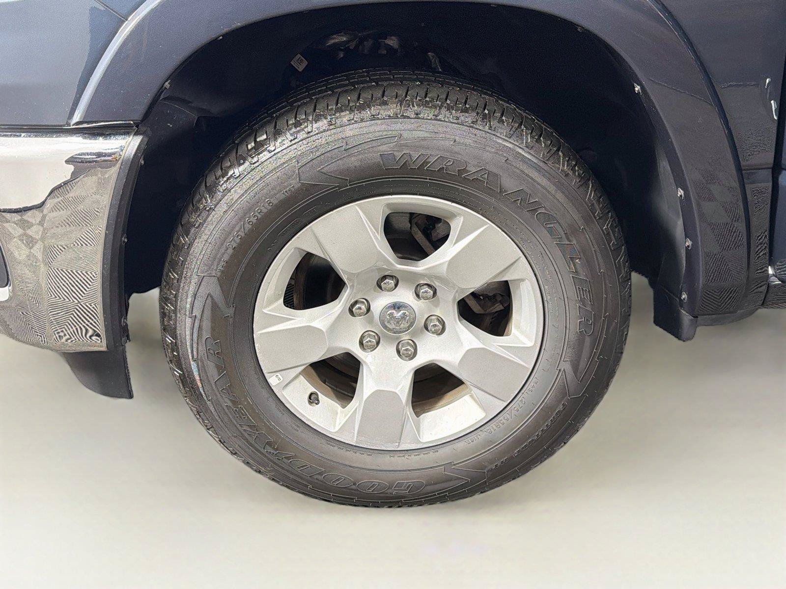 Used 2025 RAM 1500 Big Horn AWD/4WD image 33