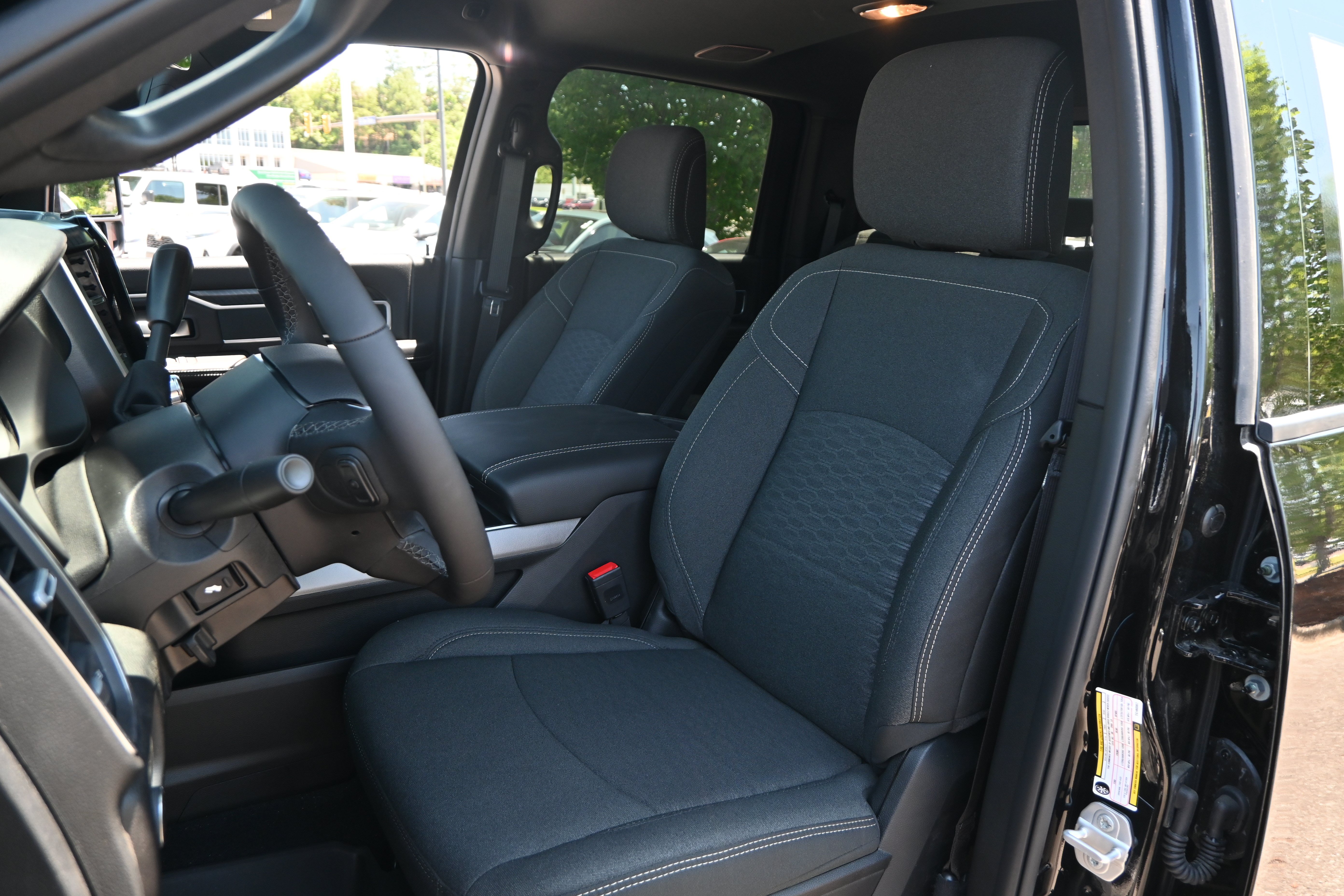 New 2026 RAM 2500 Big Horn AWD/4WD image 15