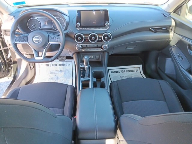 Used 2025 Nissan Sentra SV image 8