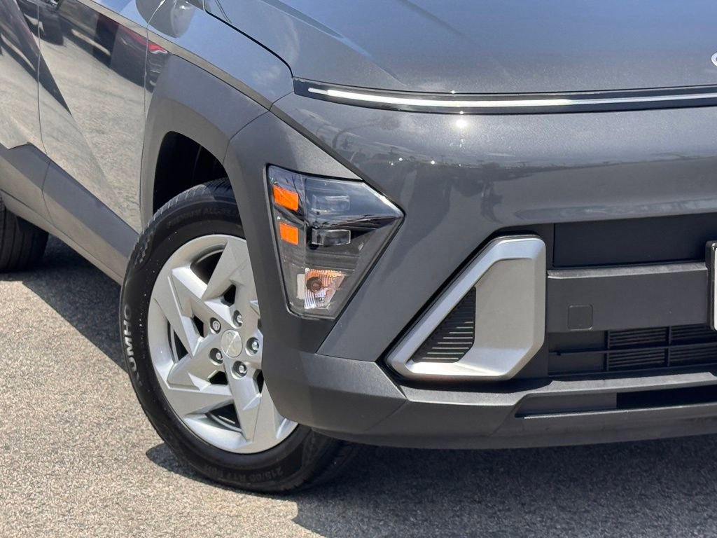 Used 2024 Hyundai Kona SE FWD image 4
