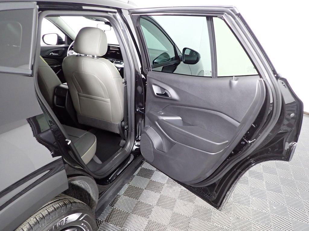 New 2026 Chevrolet Trax ACTIV w/ Sunroof Package image 27